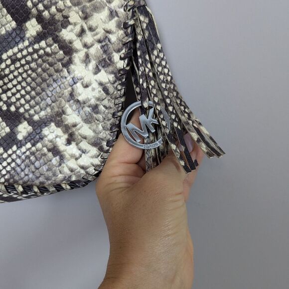 Michael Kors Snakeskin Chain Shoulder Bag Crossbody Purse 9x7 - Picture 6 of 8
